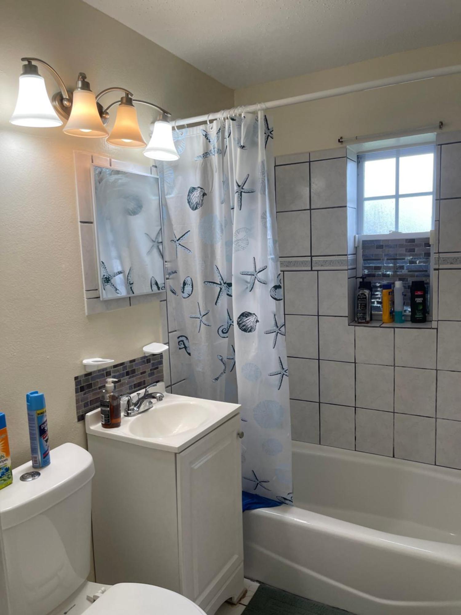 פורט פירס Private Queen Bedroom C Shared Common Spaces מראה חיצוני תמונה