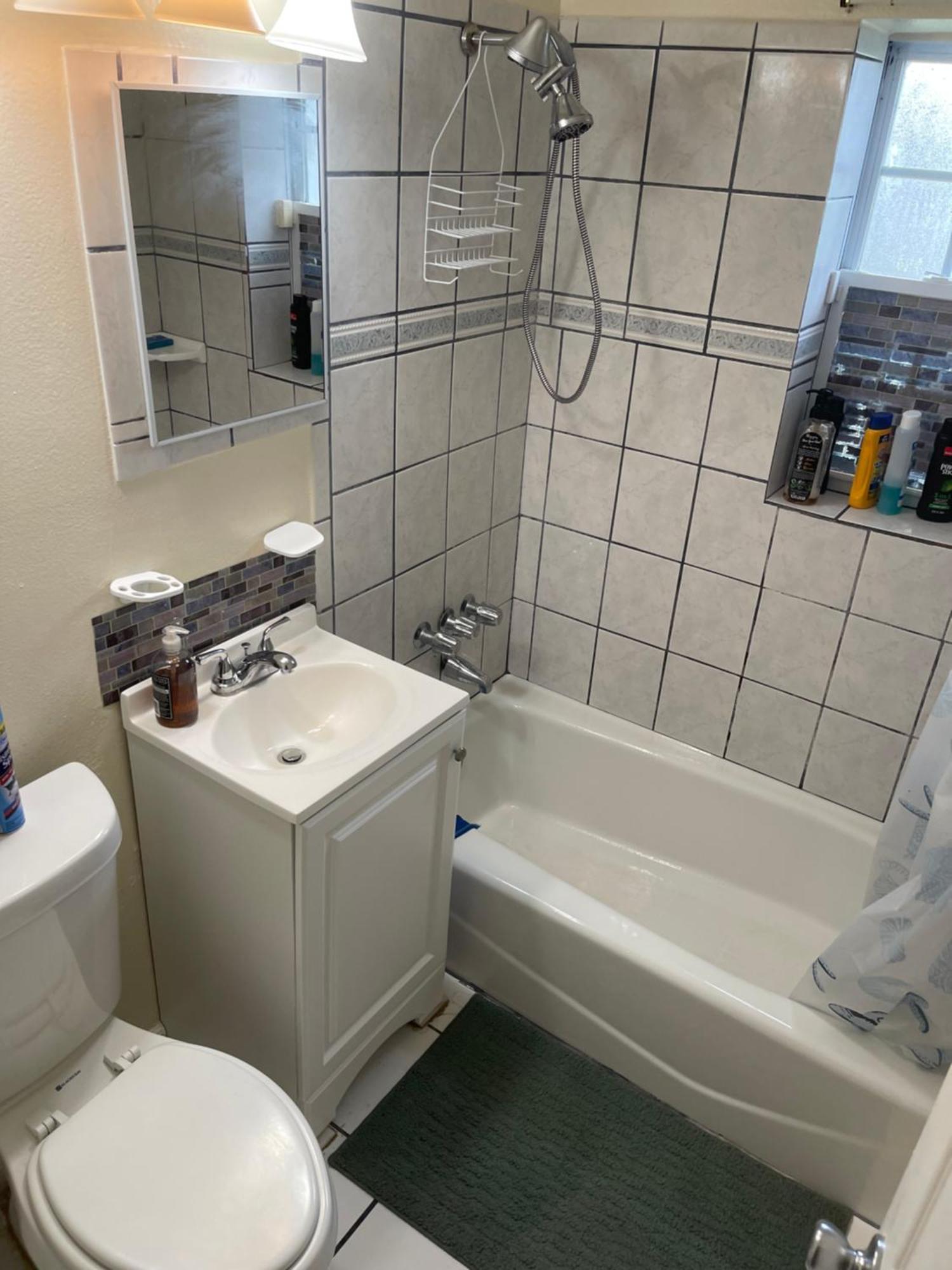 פורט פירס Private Queen Bedroom C Shared Common Spaces מראה חיצוני תמונה